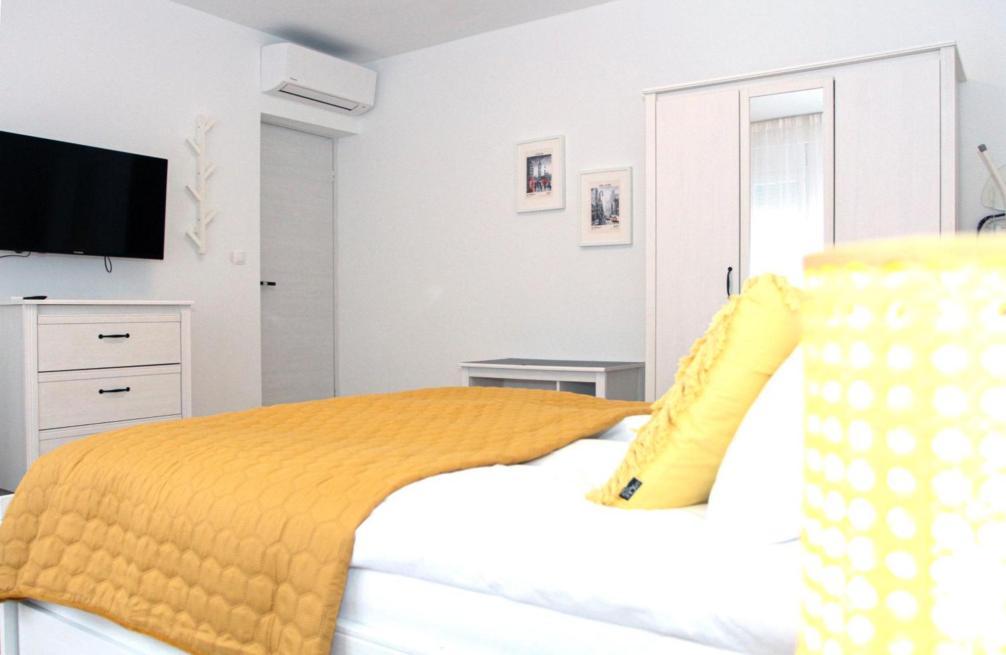 Apartment Marela Спліт Екстер'єр фото