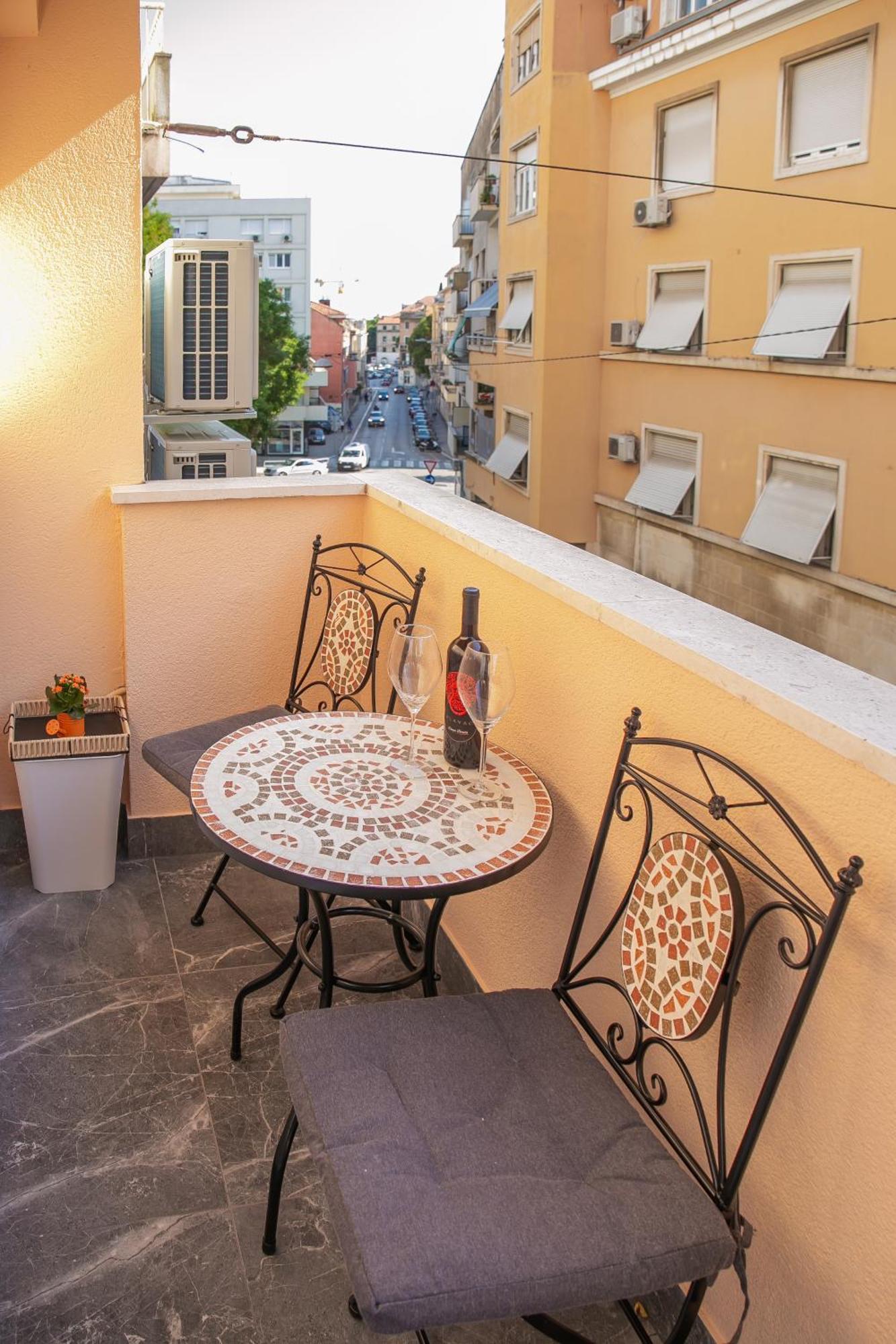 Apartment Marela Спліт Екстер'єр фото